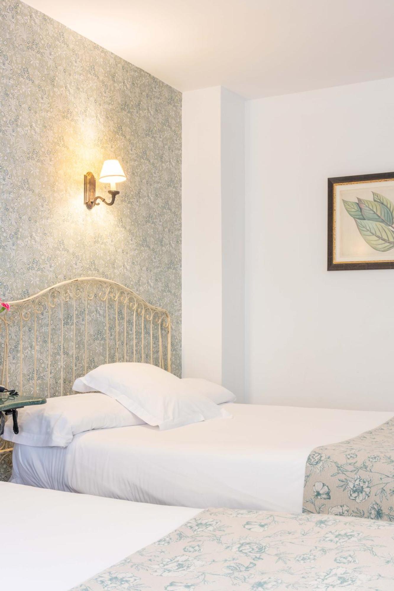 Hotel Puerta De La Luna بايثا المظهر الخارجي الصورة